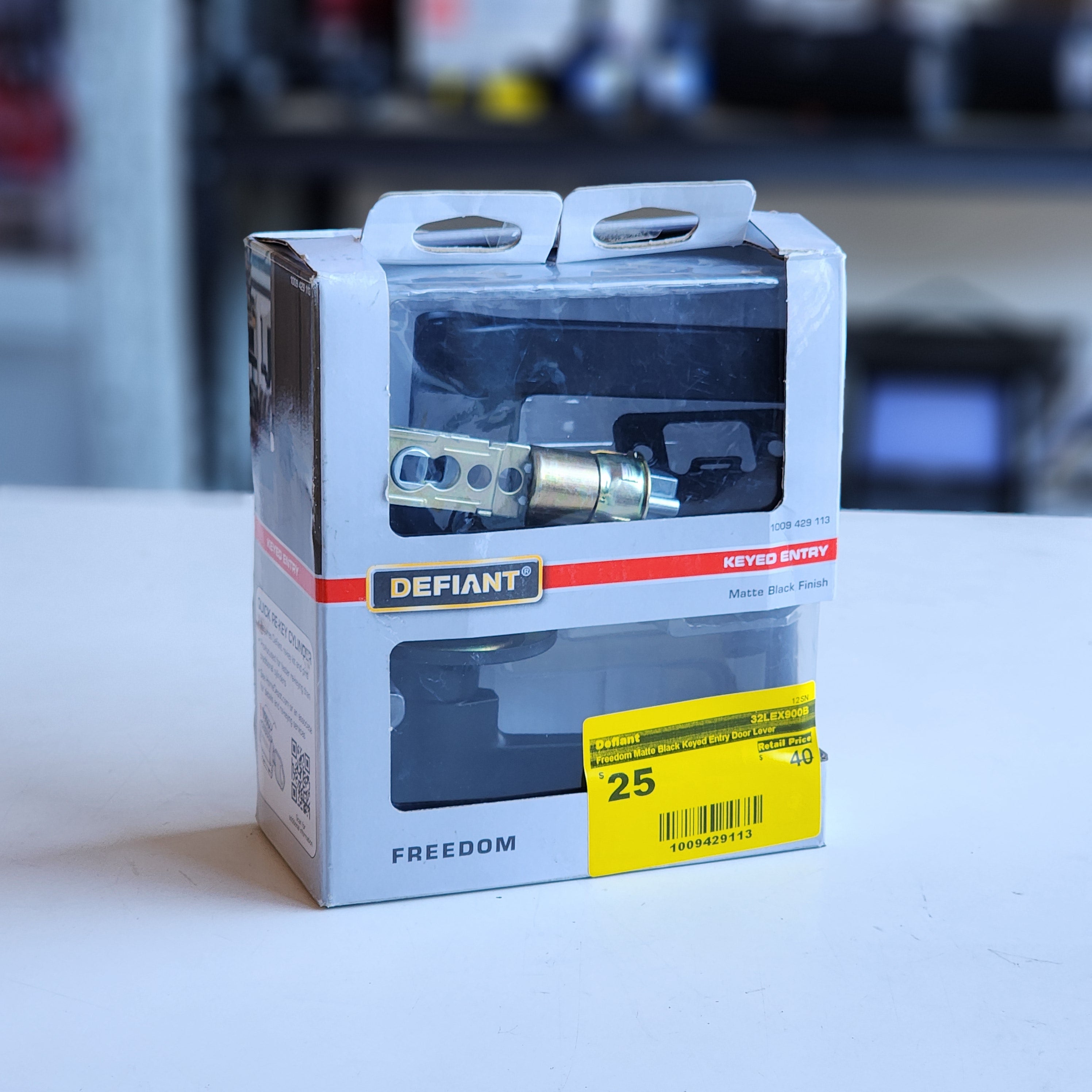 Freedom Matte Black Keyed Entry Door Lever (32LEX900B) Freedom Matte Black Keyed Entry Door Lever (32LEX900B)